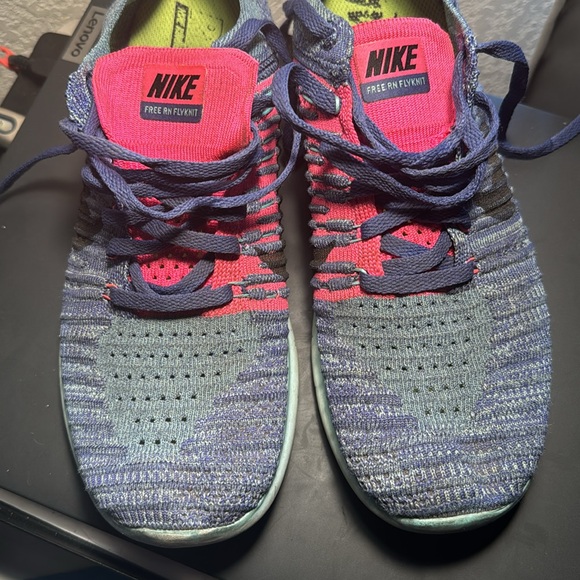 Nike Free Run Flyknit - Picture 7 of 10